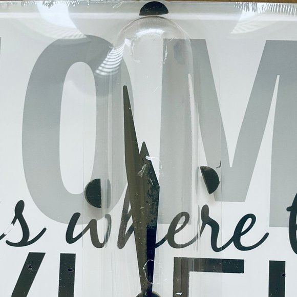 🆕 Quartz Wall Clock ~ “HOME IS WHERE THE WIFI CONNECTS AUTOMATICALLY” - Picture 3 of 8